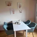 Dom wakacyjny Familienhaus Fuer 8 Personen
