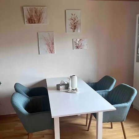 Dom wakacyjny Familienhaus Fuer 8 Personen